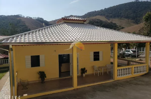 VENDO ÓTIMA CHÁCARA EM SÃO JOSÉ DO ALEGRE