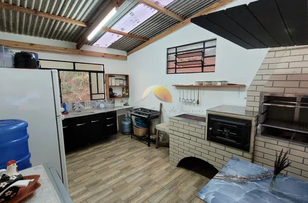 VENDO BELA CHÁCARA EM SÃO JOSÉ DO ALEGRE