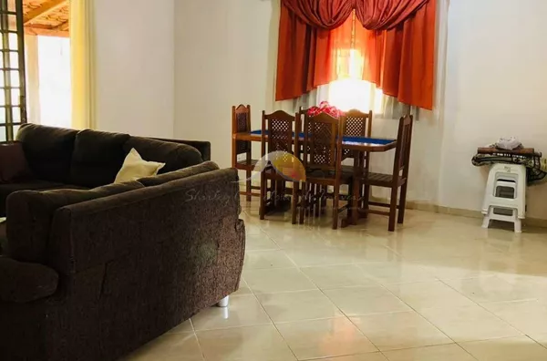 VENDE-SE CHÁCARA EM PIRANGUINHO