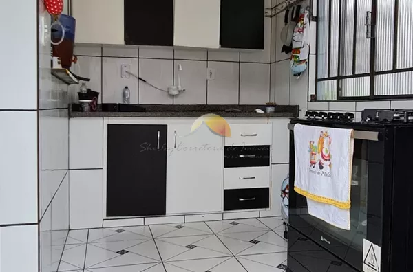 VENDE-SE ÓTIMA CASA NO BAIRRO SANTA ROSA!
