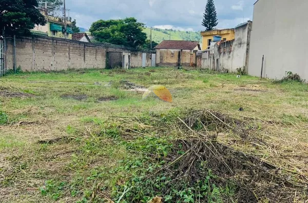 VENDO ÓTIMO TERRENO NO BAIRRO AVENIDA!