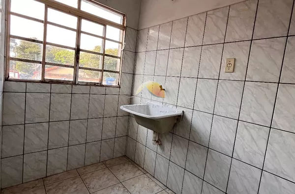 ALUGO APARTAMENTO NO BAIRRO VILA PODDIS!