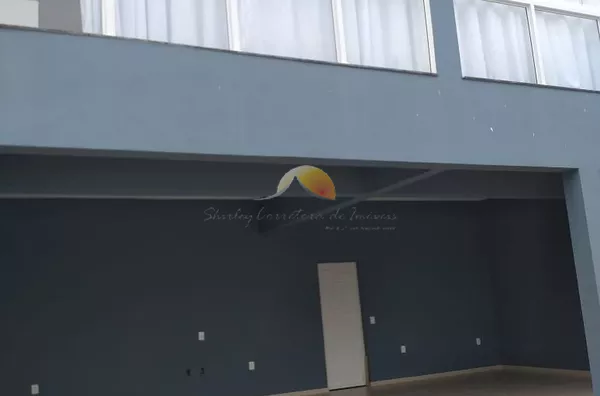 VENDE-SE EXCELENTE CASA NO CONDOMÍNIO VISTA VERDE