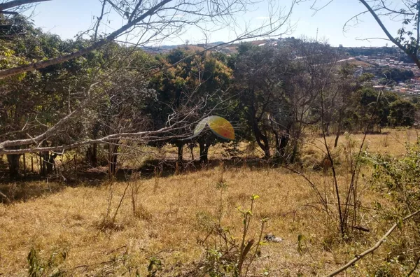 VENDE-SE LOTES NO JARDIM DAS ALTEROSAS