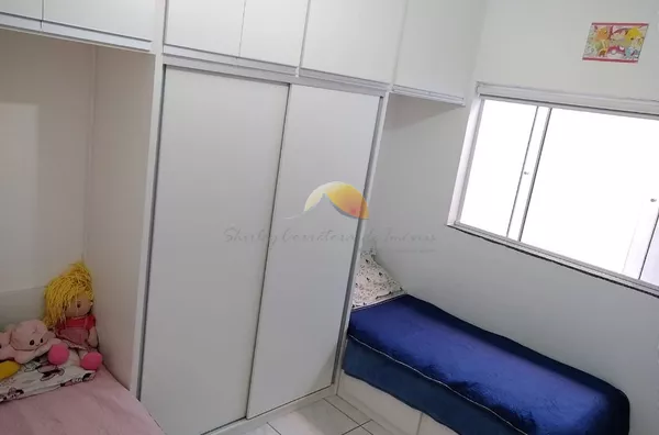 Quarto com móveis planejados