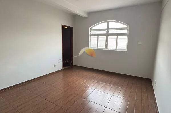 ALUGO EXCELENTE APARTAMENTO NO BAIRRO SÃO VICENTE!