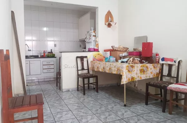 Vendo Casa Próximo ao Mercado Municipal