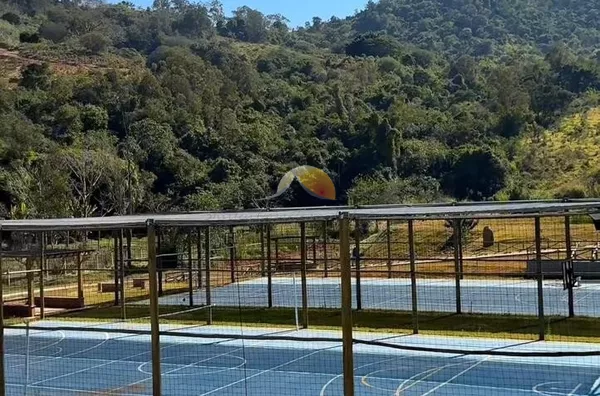 VENDO EXCELENTE TERRENO NO CONDOMÍNIO OLHOS D’ÁGUA