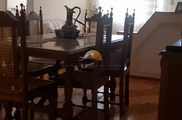 VENDE-SE CASA NO BAIRRO VARGINHA