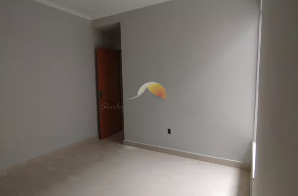 VENDO EXCELENTE CASA NO BAIRRO SANTA TEREZINHA