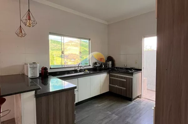 VENDO EXCELENTE CASA NO JARDIM ELDORADO!