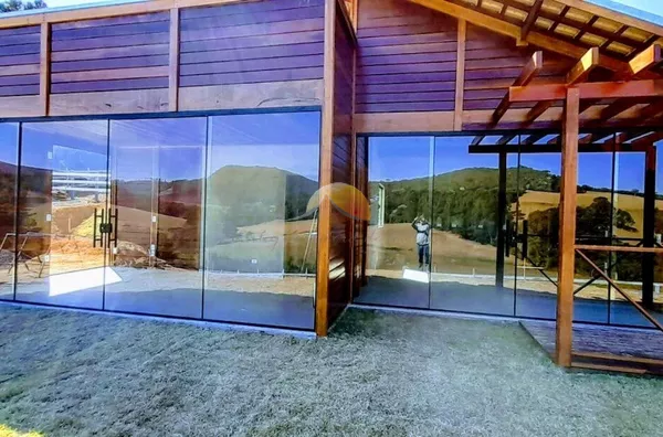 VENDO EXCELENTE CHÁCARA EM MARIA DA FÉ