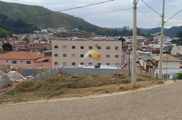 TERRENO A VENDA NO LOTEAMENTO VALE DAS HORTENCIAS EM ITAJUBÁ/MG