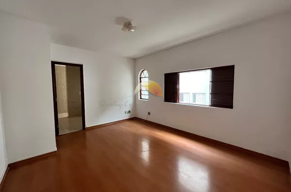 VENDO OU ALUGO EXCELENTE APARTAMENTO NO BAIRRO VARGINHA!