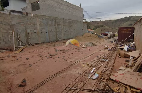 VENDE-SE TERRENO NO BAIRRO JARDIM ELDORADO 