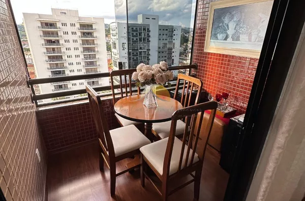 VENDO APARTAMENTO NO EDIFÍCIO APOLLO NO CENTRO!