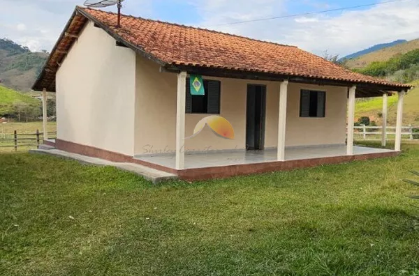 ALUGA-SE CASA NO BAIRRO RETIRO