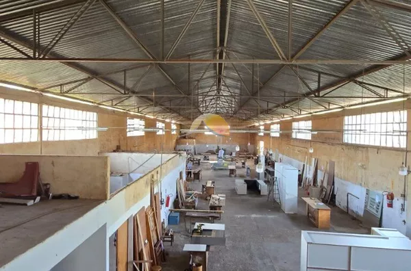 ALUGO ÓTIMO GALPÃO NO DISTRITO INDUSTRIAL