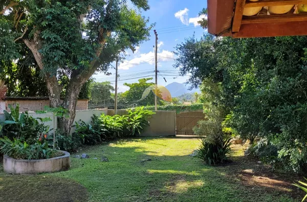 ALUGO PARA TEMPORADA – ÓTIMA CASA EM ILHABELA