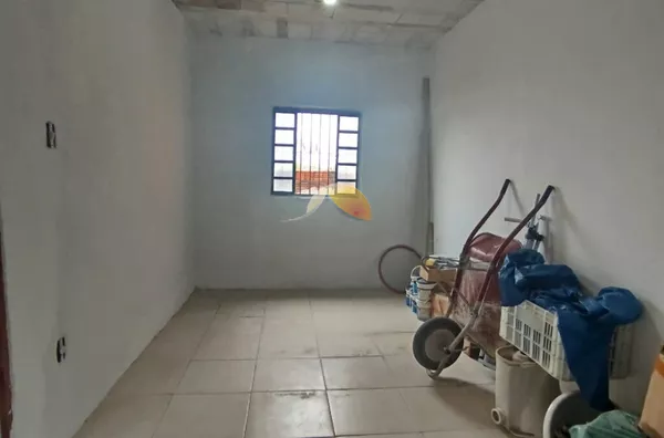 VENDO ÓTIMA CASA EM PROCESSO DE REFORMA NO LOTEAMENTO BAHAMAS