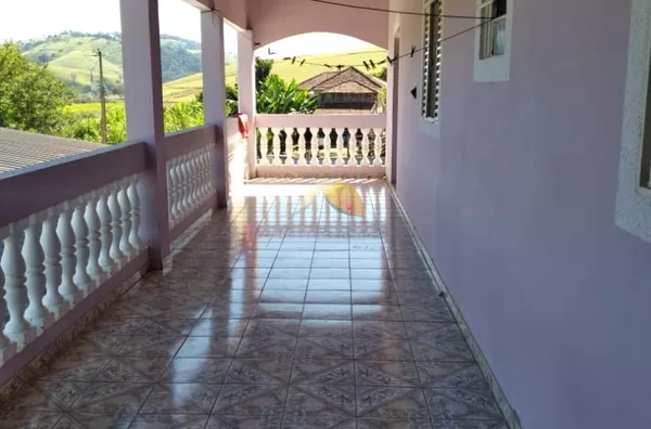 VENDE-SE ÓTIMA CHÁCARA EM PIRANGUINHO