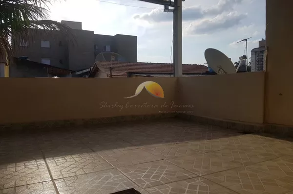 ALUGA-SE CASA NO BAIRRO VARGINHA