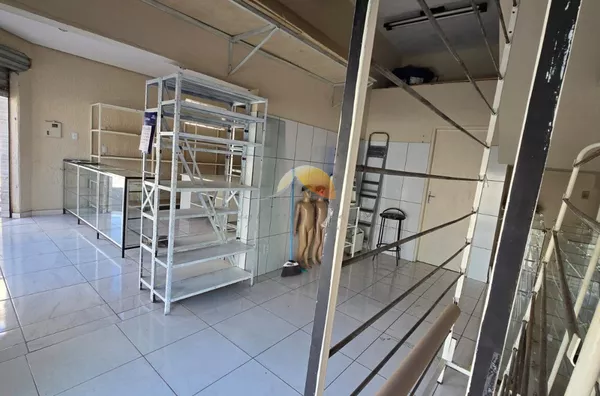 ALUGO PONTO COMERCIAL NO BAIRRO VARGINHA!