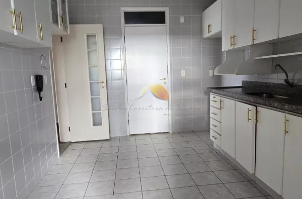 VENDO EXCELENTE APARTAMENTO NO CENTRO DE ITAJUBÁ!