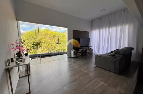 VENDO EXCELENTE CASA NO JARDIM ELDORADO!