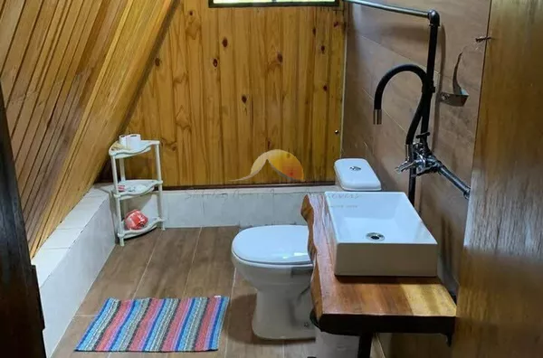 CHALE PARA VENDA EM DELFIM MOREIRA