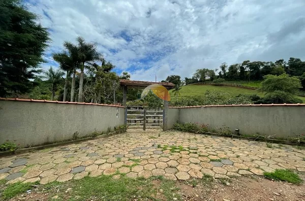VENDO EXCELENTE SÍTIO EM SANTA RITA DO SAPUCAÍ!