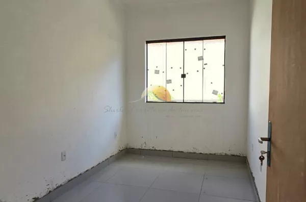 VENDO ÓTIMA CASA NO BAIRRO AVENIDA!