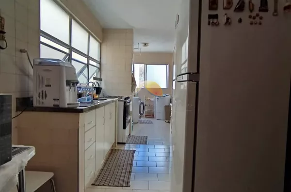 VENDO ÓTIMO APARTAMENTO NO BAIRRO VARGINHA 
