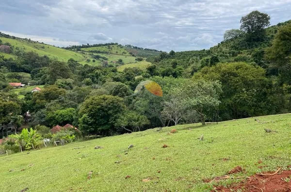 VENDO EXCELENTE SÍTIO EM SANTA RITA DO SAPUCAÍ!