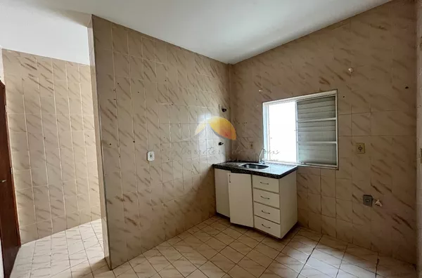 VENDO OU ALUGO EXCELENTE APARTAMENTO NO BAIRRO VARGINHA!