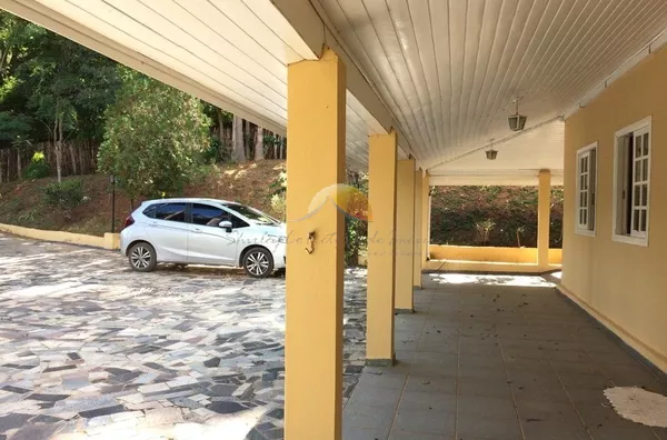 VENDE-SE ÓTIMA CHÁCARA EM PIRANGUINHO!