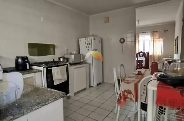 VENDO EXCELENTE APARTAMENTO TÉRREO NO BAIRRO AVENIDA!