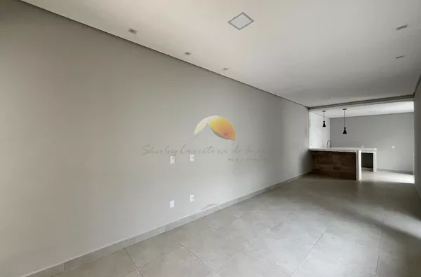 VENDO ÓTIMA CASA NO VALE DAS HORTÊNSIAS!