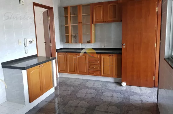 VENDE-SE APARTAMENTO NO BAIRRO VARGINHA