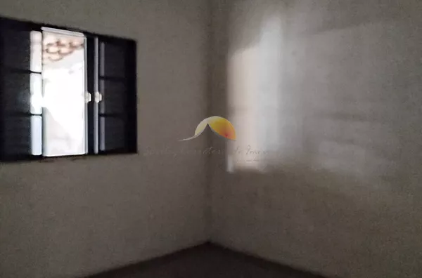 ÓTIMA CASA A VENDA NO BAIRRO REBOURGEON