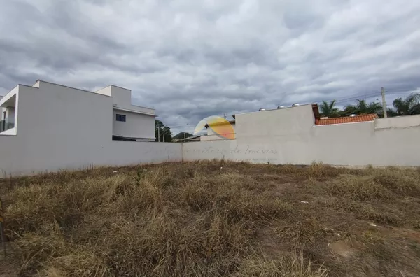 VENDE-SE TERRENO NO LOTEAMENTO PORTUGAL!