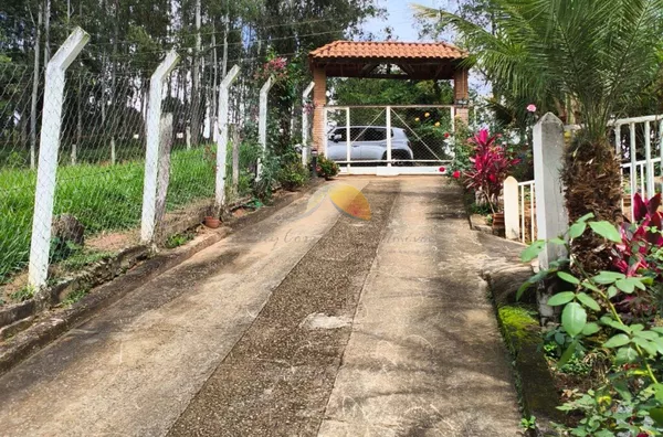 VENDO ÓTIMA CHÁCARA NO BAIRRO CUBATÃOZINHO - PEDRALVA