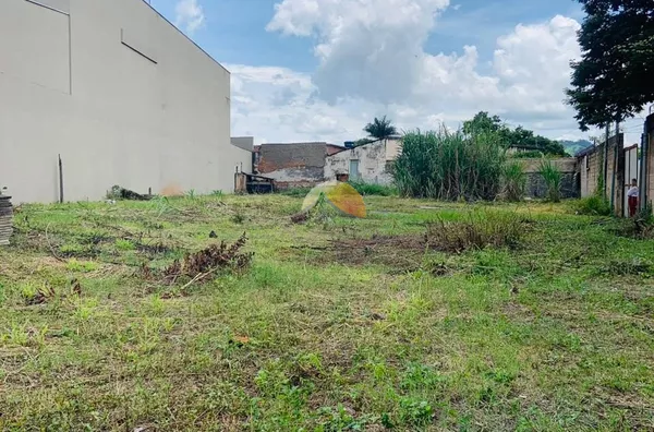 VENDO ÓTIMO TERRENO NO BAIRRO AVENIDA!
