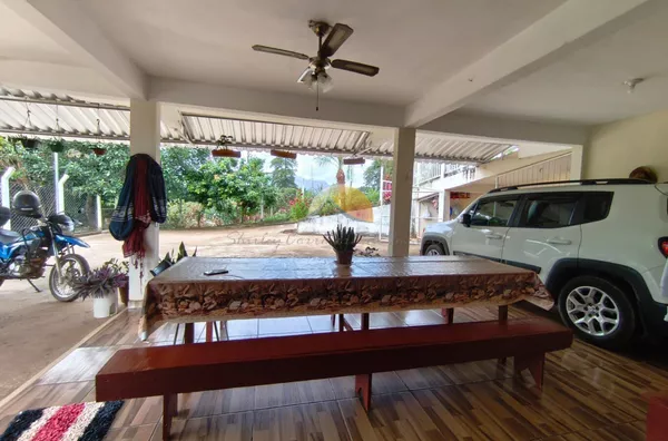 VENDO ÓTIMA CHÁCARA NO BAIRRO CUBATÃOZINHO - PEDRALVA