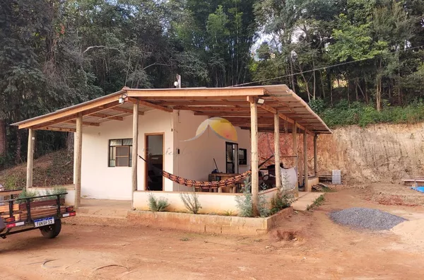 VENDO BELA CHÁCARA EM SÃO JOSÉ DO ALEGRE