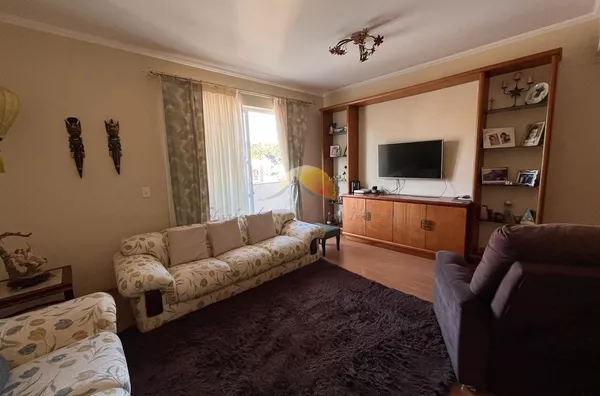 VENDO EXCELENTE APARTAMENTO MOBILIADO NO CORAÇÃO DE ITAJUBÁ!