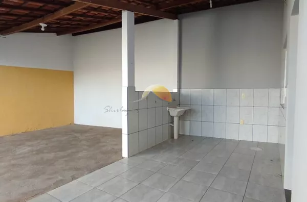 ALUGO ÓTIMA CASA NO BAIRRO MEDICINA!