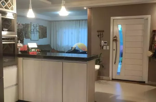 VENDO EXCELENTE CASA EM PIRANGUINHO!