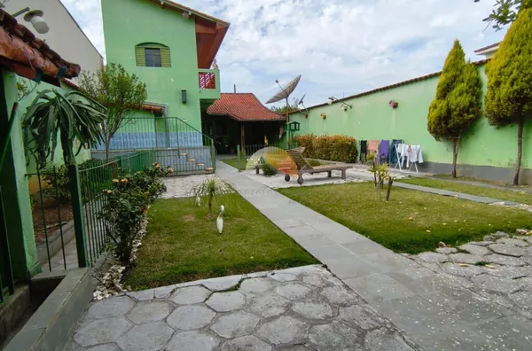 VENDO ÓTIMA CASA NO BAIRRO SÃO SEBASTIÃO 