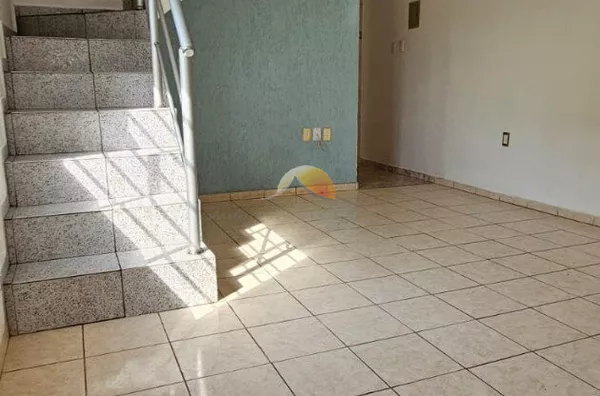 ALUGO ÓTIMA CASA NO BAIRRO MEDICINA!